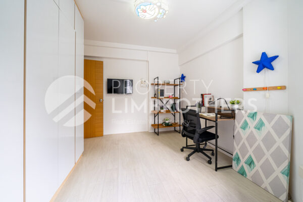 128 Geylang East Ave 1