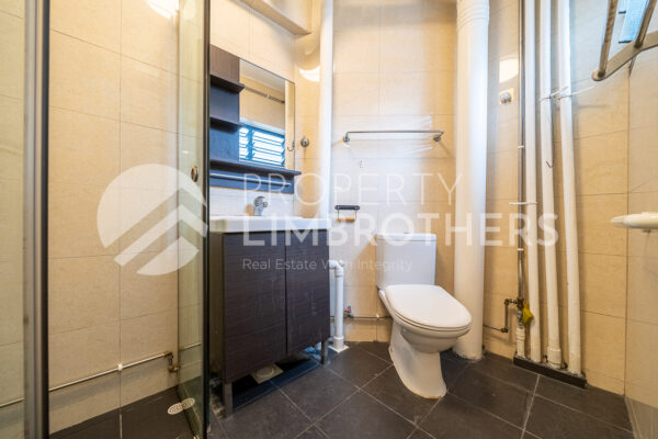 128 Geylang East Ave 1