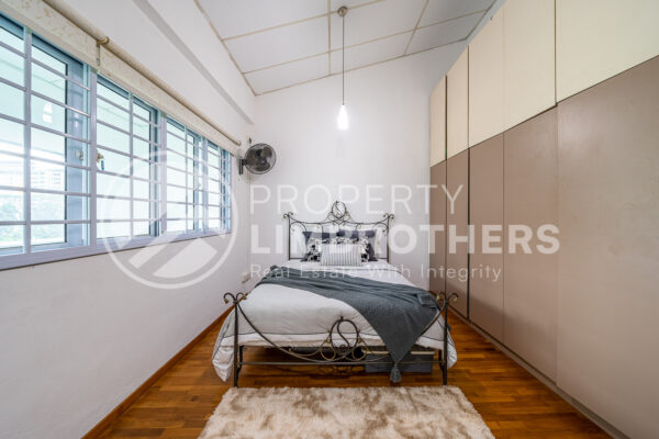 125 Potong Pasir Ave 1