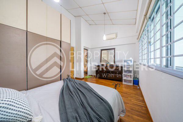 125 Potong Pasir Ave 1