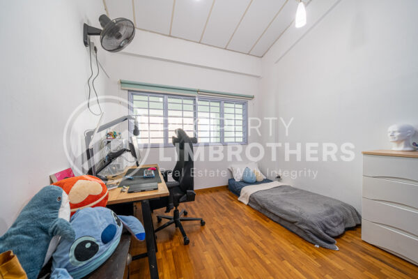 125 Potong Pasir Ave 1