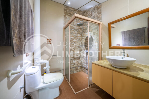 125 Potong Pasir Ave 1