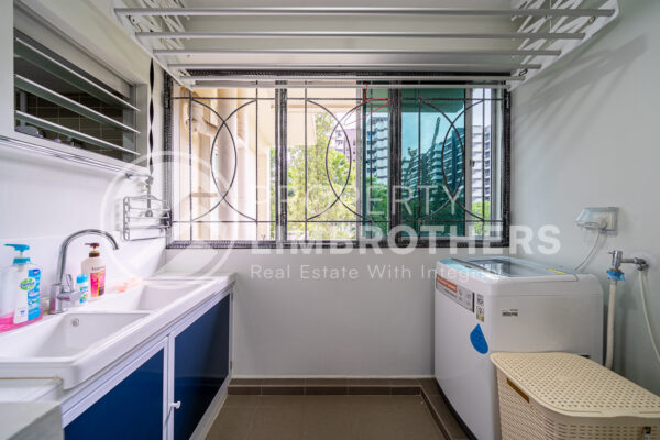 130B Canberra Crescent