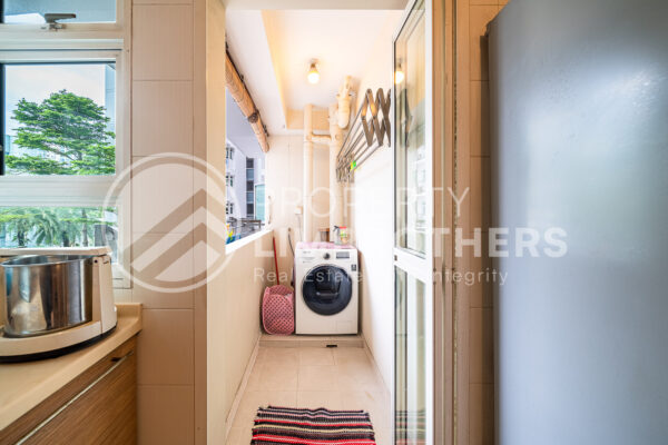 264C Compassvale Bow