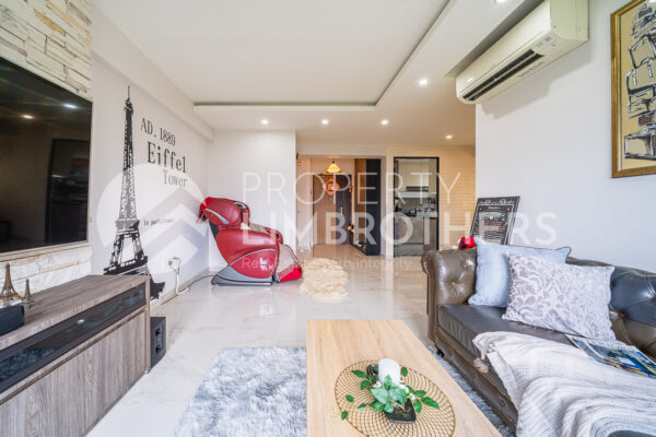 288C Compassvale Crescent