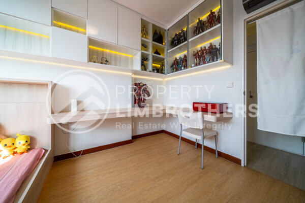 SkyPeak @ Bukit Batok