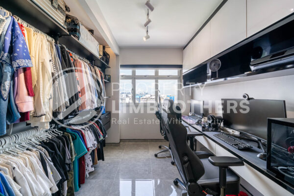 293D Bukit Batok Street 21