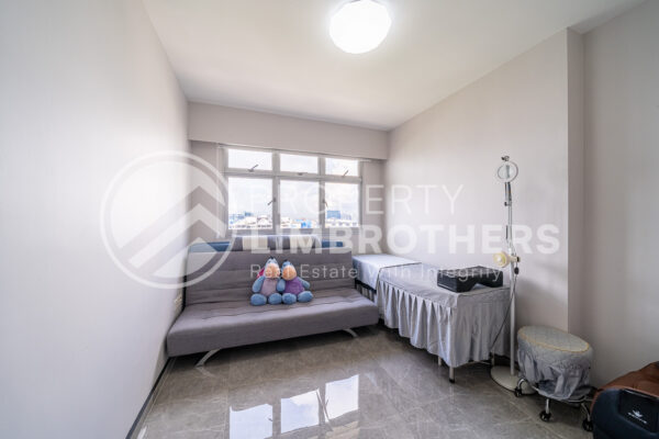 293D Bukit Batok Street 21