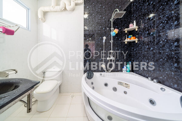 465 Pasir Ris Street 41