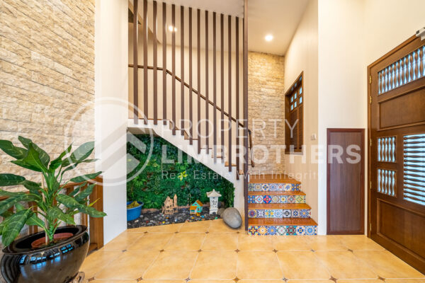 Happy Avenue Central