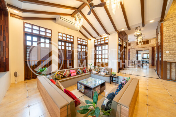 Happy Avenue Central