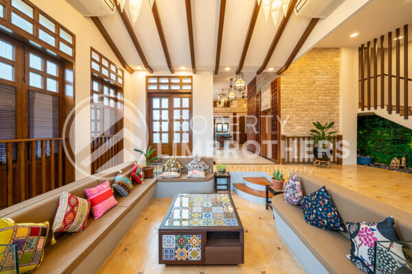 Happy Avenue Central