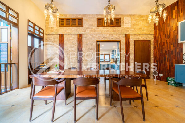 Happy Avenue Central