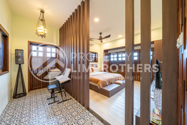 Happy Avenue Central