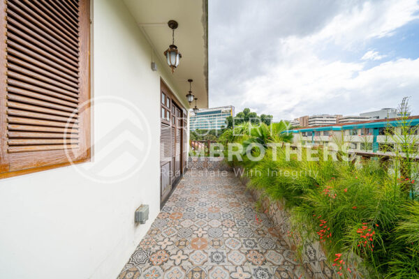 Happy Avenue Central