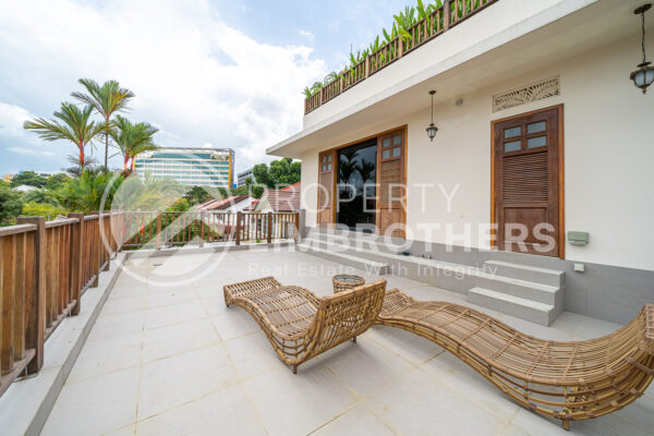 Happy Avenue Central