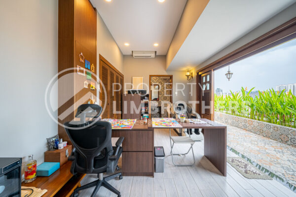 Happy Avenue Central