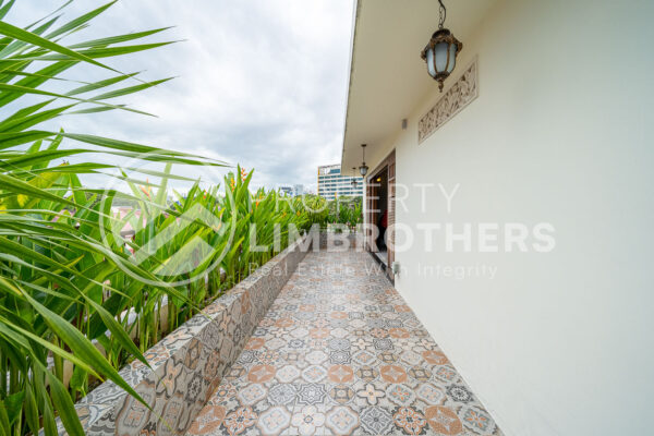 Happy Avenue Central