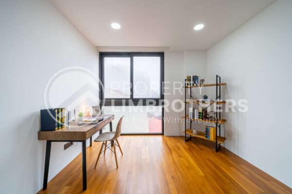 Sembawang Springs Estate