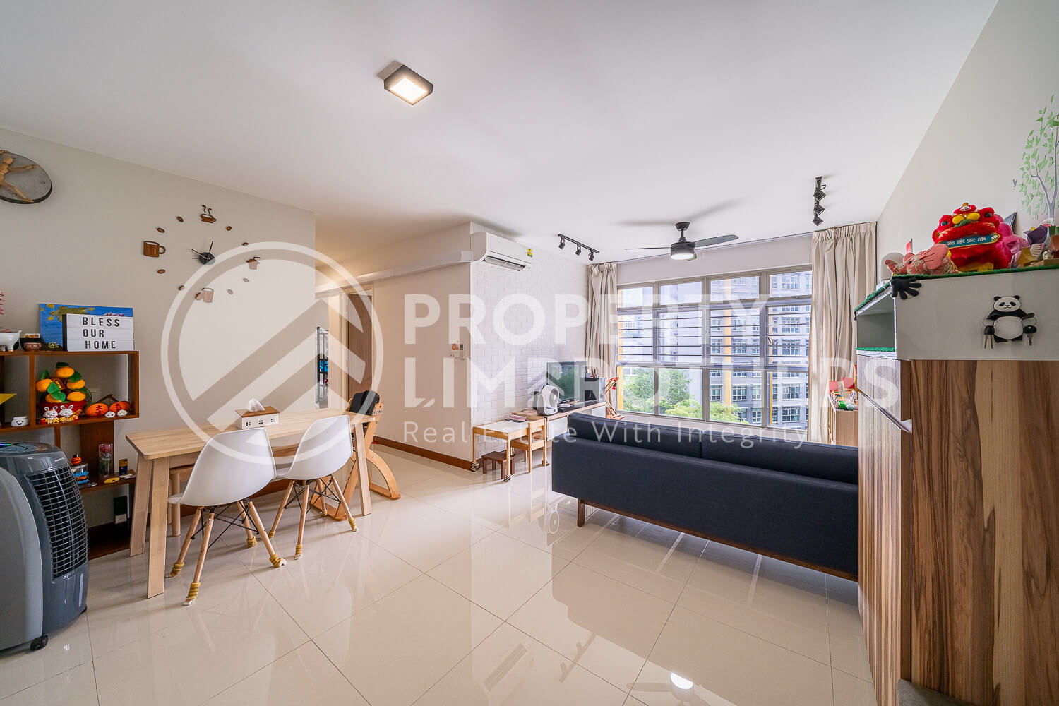 215B Compassvale Drive