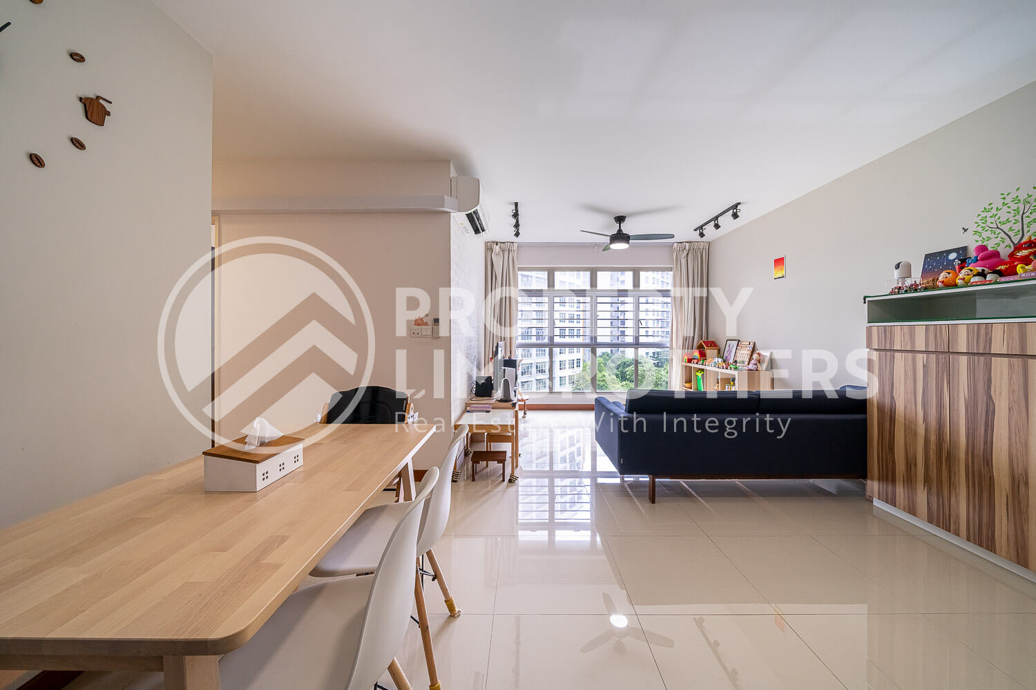 215B Compassvale Drive