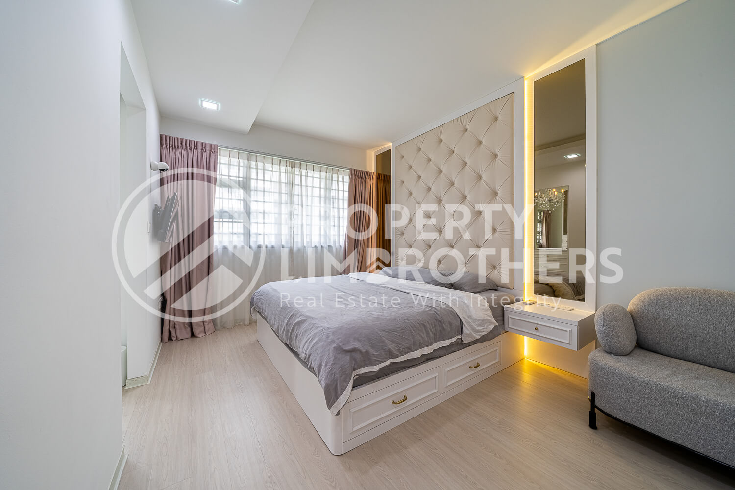 574A Woodlands Drive 16