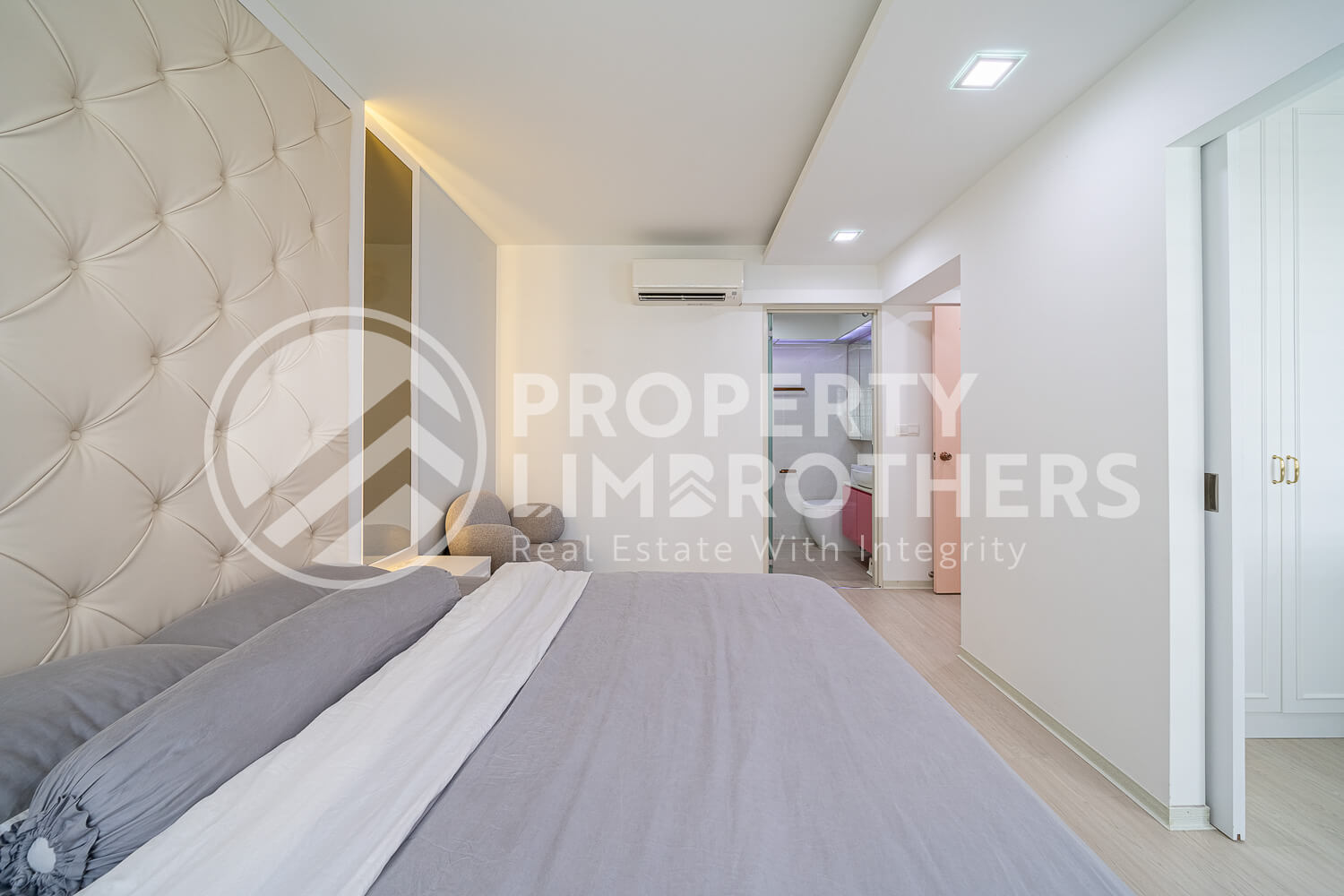 574A Woodlands Drive 16