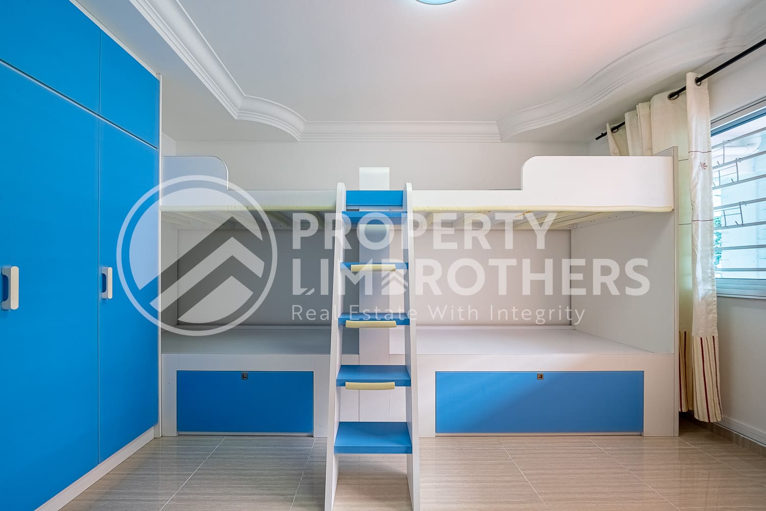 545 Hougang Avenue 8