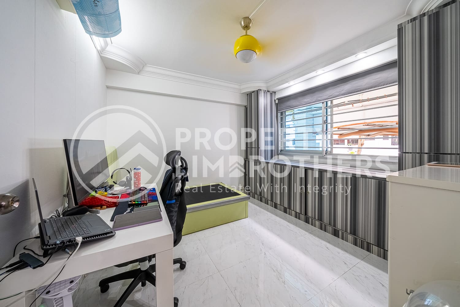545 Hougang Avenue 8