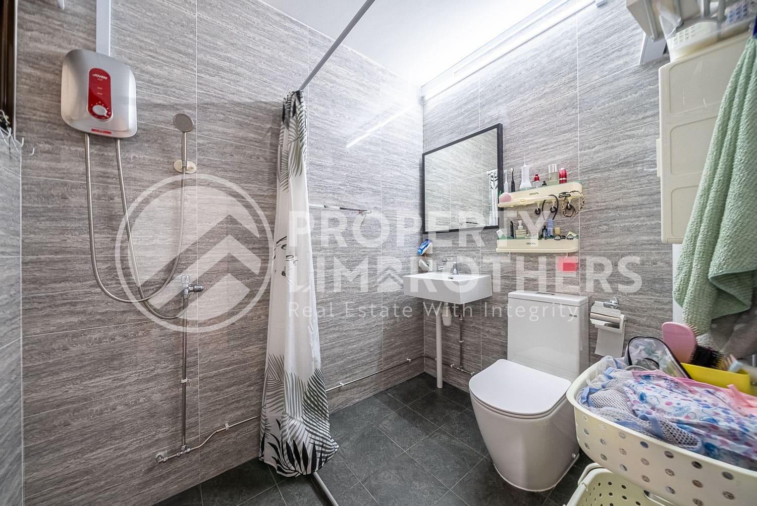 545 Hougang Avenue 8