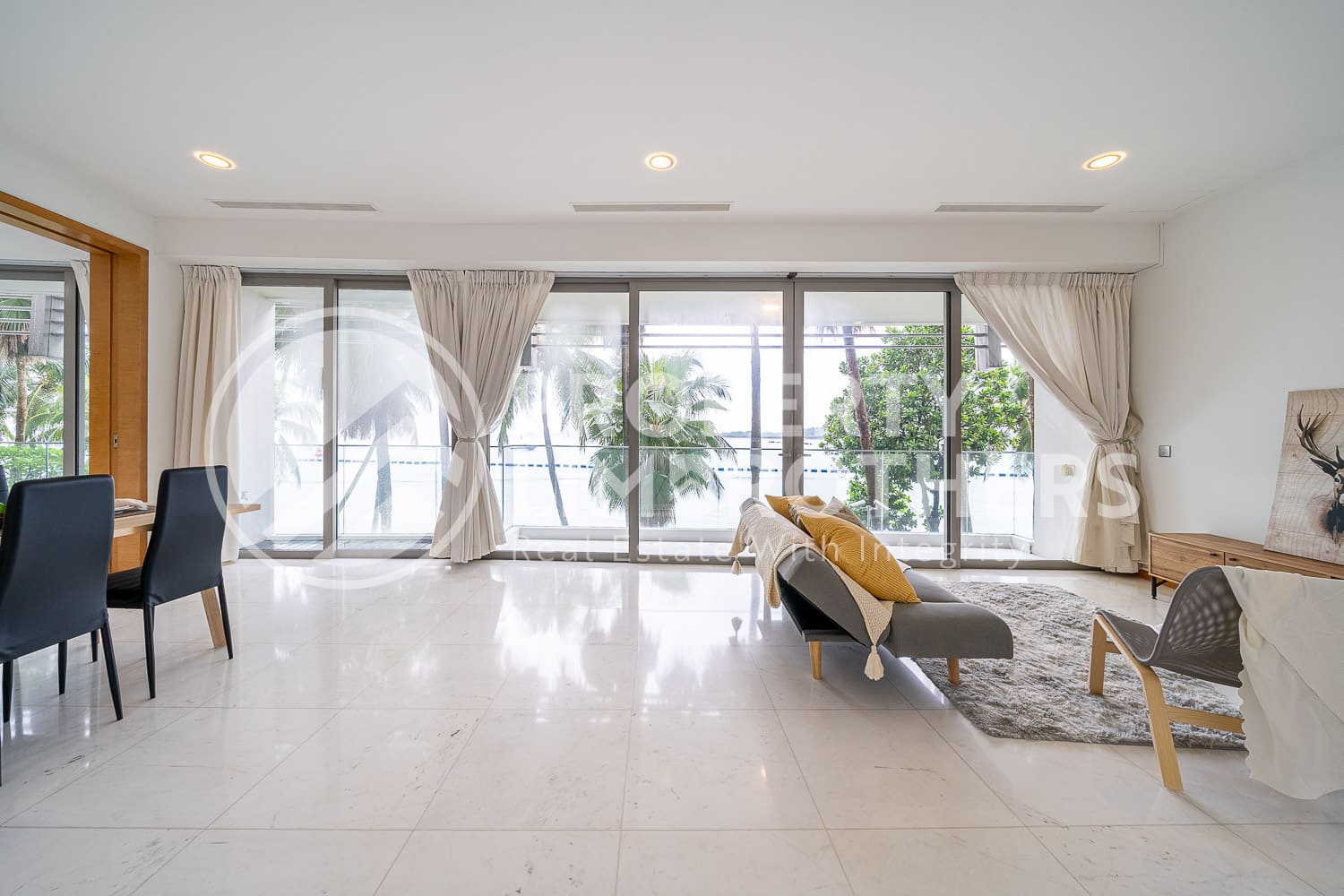 The Oceanfront @ Sentosa Cove