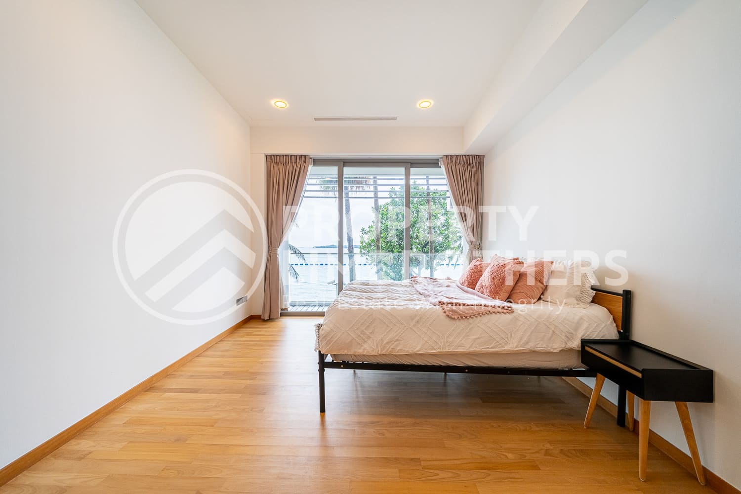 The Oceanfront @ Sentosa Cove