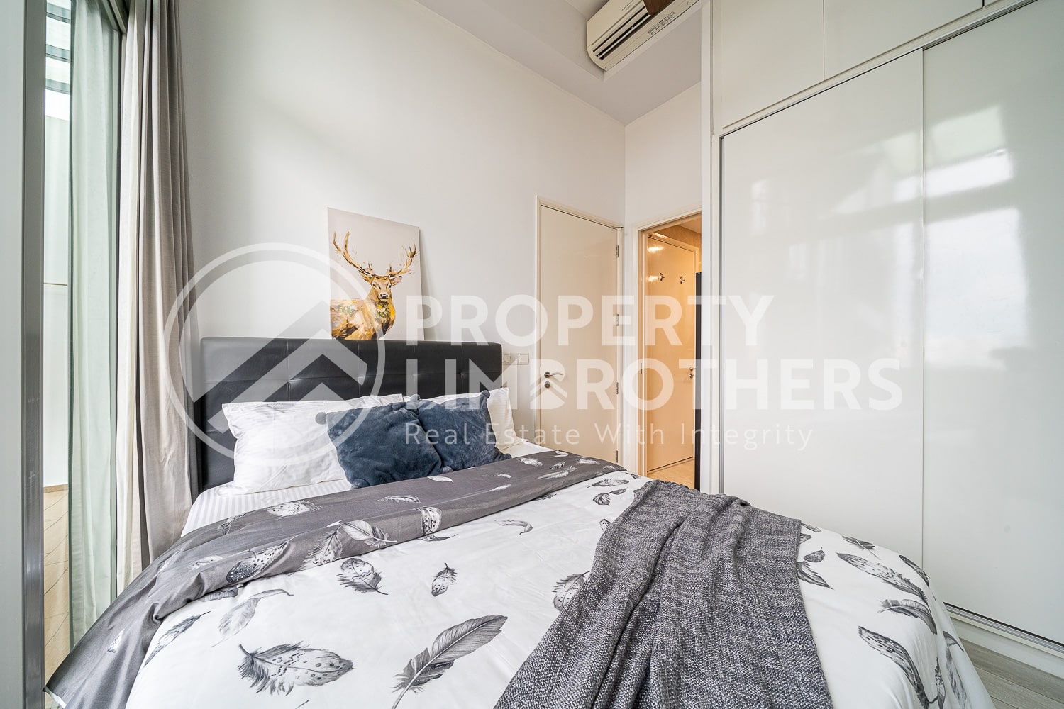 Kingsford Hillview Peak