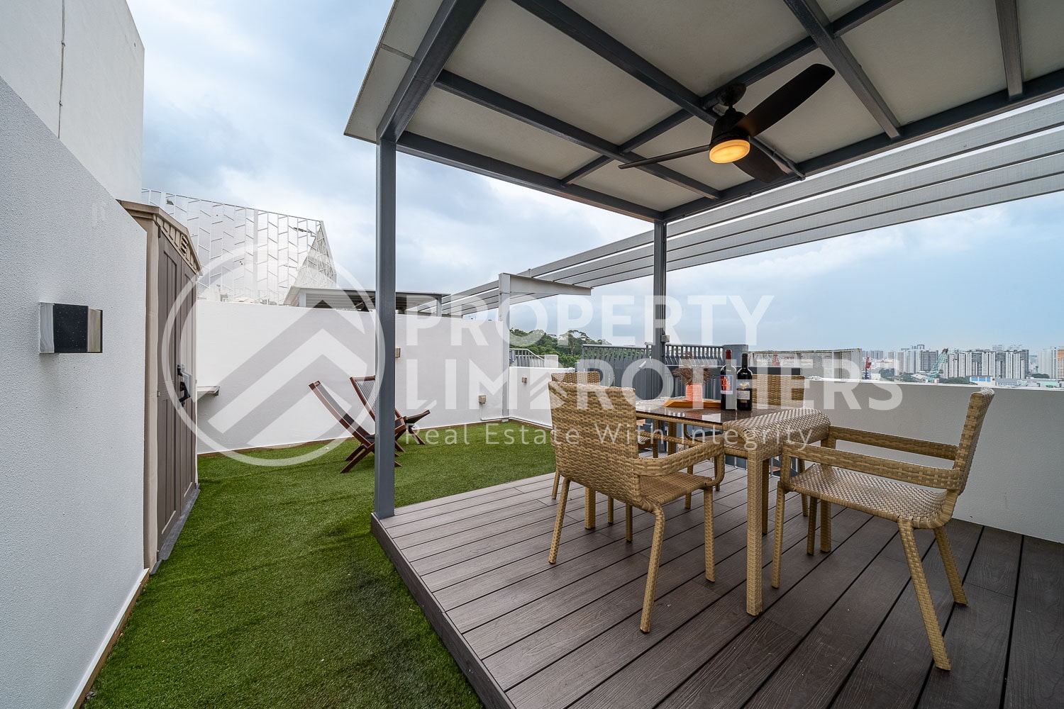 Kingsford Hillview Peak