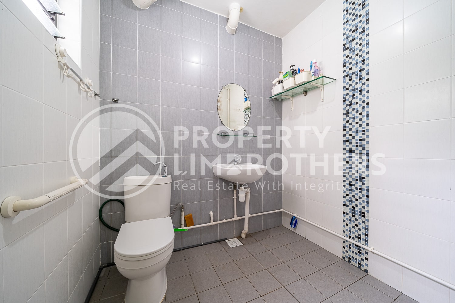 805 Woodlands Street 81