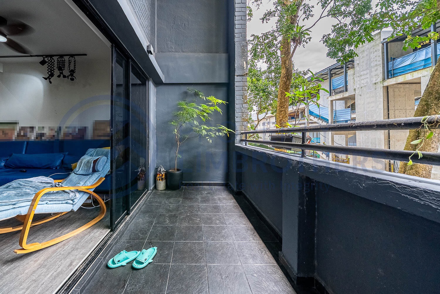 547 Jurong West Street 42