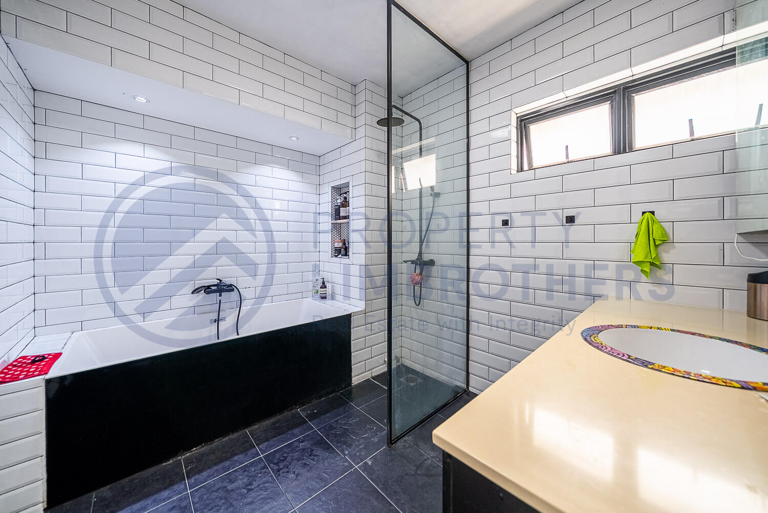 547 Jurong West Street 42