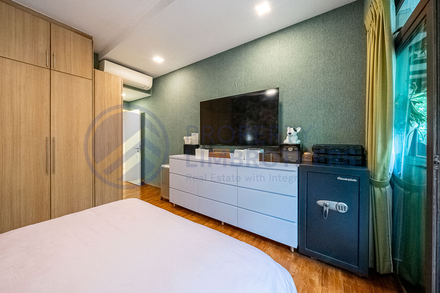 Varsity Park Condominium